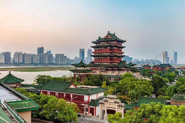 《滕王阁》