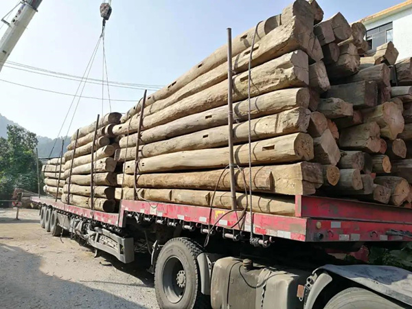 致远家具工厂原材料储备充足